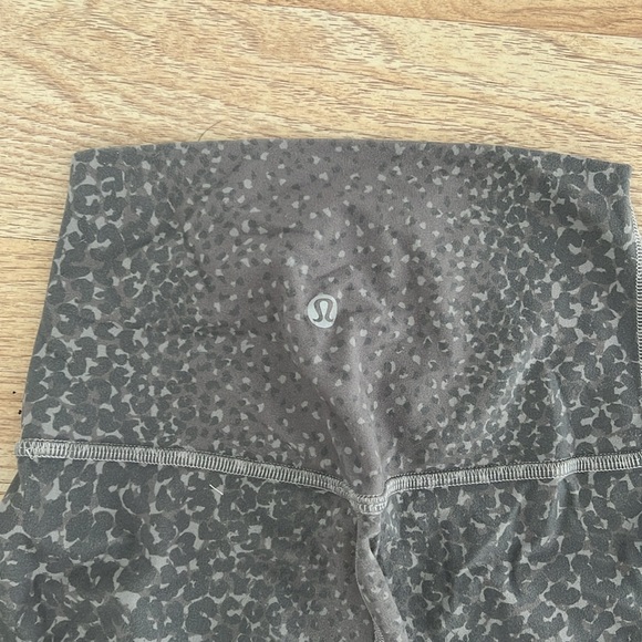 Align 28” leggings - Picture 3 of 4